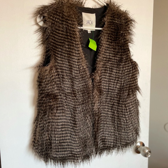 Jack by BB Dakota Faux Fur Striped Vest - Size S - Picture 3 of 12
